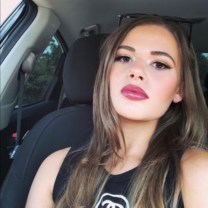 Meet your Posher, Karah 💋